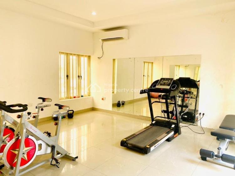 Tastefully Furnished One Bedroom Apartment With Pool And Gym